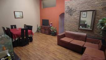 Se vende propiedad con uso mixto en Guadalupe San José 23-1459