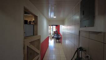 Se vende propiedad con uso mixto en Guadalupe San José 23-1459