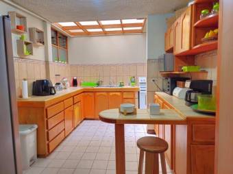 Se vende espaciosa casa con patio en San Pedro de San José 25-1359 Se vende espaciosa casa con patio en San Pedro de San José 25-1359