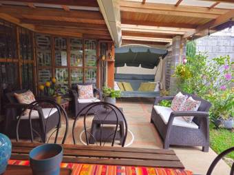 Se vende espaciosa casa con patio en San Pedro de San José 25-1359 Se vende espaciosa casa con patio en San Pedro de San José 25-1359