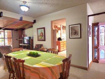 Se vende espaciosa casa con patio en San Pedro de San José 25-1359 Se vende espaciosa casa con patio en San Pedro de San José 25-1359