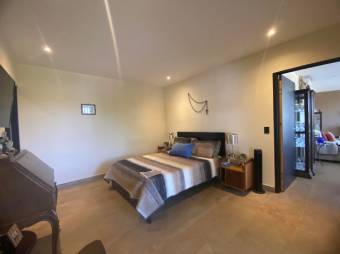 Se vende espaciosa casa con terraza en Ciudad Colón 25-368 Se vende espaciosa casa con terraza en Ciudad Colón 25-368