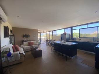 Se vende espaciosa casa con terraza en Ciudad Colón 25-368 Se vende espaciosa casa con terraza en Ciudad Colón 25-368