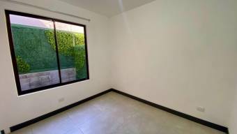 Se alquila apartamento en condominio de San Francisco Heredia 26-381