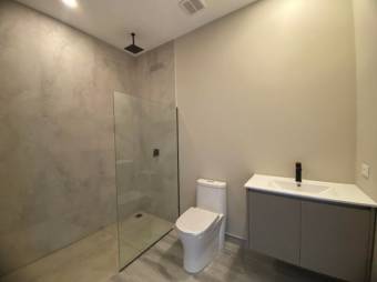 Se vende moderna casa con piscina en Jacó Puntarenas 26-377 Se vende moderna casa con piscina en Jacó Puntarenas 26-377