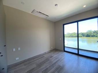 Se vende moderna casa con piscina en Jacó Puntarenas 26-377 Se vende moderna casa con piscina en Jacó Puntarenas 26-377