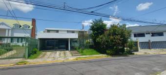 Se vende espaciosa casa con patio en mercedes San José 25-269 Se vende espaciosa casa con patio en mercedes San José 25-269