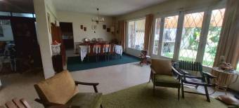 Se vende espaciosa casa con patio en mercedes San José 25-269 Se vende espaciosa casa con patio en mercedes San José 25-269