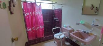 Se vende espaciosa casa con patio en mercedes San José 25-269 Se vende espaciosa casa con patio en mercedes San José 25-269