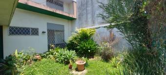 Se vende espaciosa casa con patio en mercedes San José 25-269 Se vende espaciosa casa con patio en mercedes San José 25-269