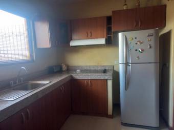 Se vende propiedad con casa y apartamento en Mata de Plátano 24-1718 Se vende propiedad con casa y apartamento en Mata de Plátano 24-1718