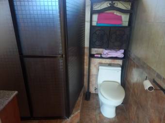 Se vende propiedad con casa y apartamento en Mata de Plátano 24-1718 Se vende propiedad con casa y apartamento en Mata de Plátano 24-1718