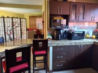 Se vende propiedad con casa y apartamento en Mata de Plátano 24-1718 Se vende propiedad con casa y apartamento en Mata de Plátano 24-1718