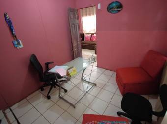 Se vende propiedad con 3 casas en San Isidro Heredia 23-1450 Se vende propiedad con 3 casas en San Isidro Heredia 23-1450