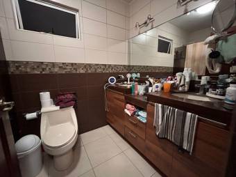 Se vende espaciosa casa con terraza en condominio de Ulloa Heredia 25-1188 Se vende espaciosa casa con terraza en condominio de Ulloa Heredia 25-1188