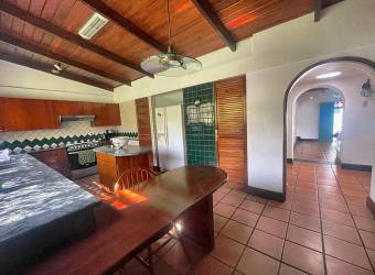 Casa Encantadora de Adobe en Escazu Centro Casa Encantadora de Adobe en Escazu Centro