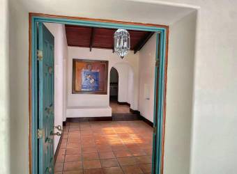 Casa Encantadora de Adobe en Escazu Centro Casa Encantadora de Adobe en Escazu Centro