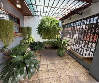 ¡Precio Rebajado ! ¡Oportunidad Única! Casa de 3 Habitaciones en Residencial Lisboa, Alajuela