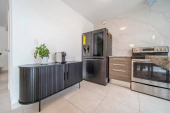 Se vende moderna casa con patio en Ciudad Colón 26-49 Se vende moderna casa con patio en Ciudad Colón 26-49