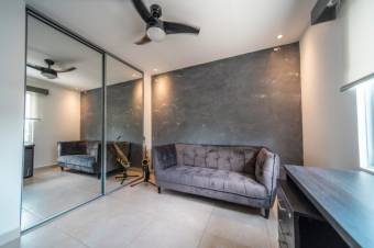 Se vende moderna casa con patio en Ciudad Colón 26-49 Se vende moderna casa con patio en Ciudad Colón 26-49