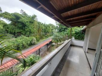 Se vende espaciosa casa con patio en Guadalupe, San José 25-404 Se vende espaciosa casa con patio en Guadalupe, San José 25-404