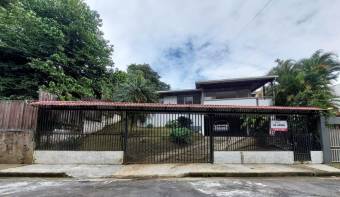 Se vende espaciosa casa con patio en Guadalupe, San José 25-404