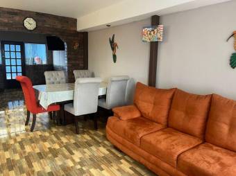 Se vende espaciosa casa con patio y terraza en Ipis San José 25-588 Se vende espaciosa casa con patio y terraza en Ipis San José 25-588