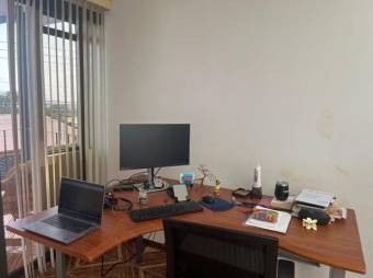 Se vende espaciosa casa con patio y terraza en Ipis San José 25-588 Se vende espaciosa casa con patio y terraza en Ipis San José 25-588