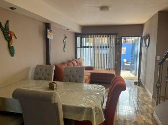 Se vende espaciosa casa con patio y terraza en Ipis San José 25-588 Se vende espaciosa casa con patio y terraza en Ipis San José 25-588