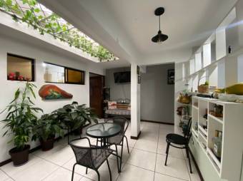 Se vende espaciosa casa con uso mixto en San Francisco , Goicoechea 25-356 Se vende espaciosa casa con uso mixto en San Francisco , Goicoechea 25-356