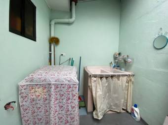 Se vende espaciosa casa con uso mixto en San Francisco , Goicoechea 25-356 Se vende espaciosa casa con uso mixto en San Francisco , Goicoechea 25-356