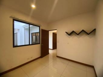 Se vende espaciosa casa con patio en Grecia Alajuela 25-518 Se vende espaciosa casa con patio en Grecia Alajuela 25-518