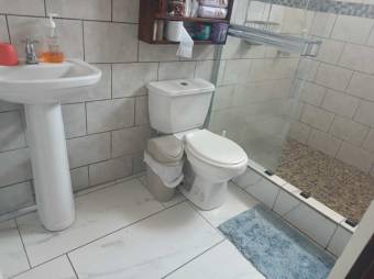 Se vende casa con lote de 1000m2 en Grecia de Alajuela 25-1166 Se vende casa con lote de 1000m2 en Grecia de Alajuela 25-1166