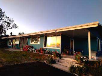 Se vende casa con lote de 1000m2 en Grecia de Alajuela 25-1166 Se vende casa con lote de 1000m2 en Grecia de Alajuela 25-1166