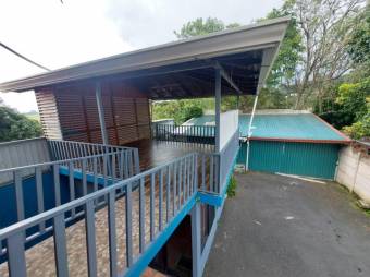 Se vende espaciosa casa con patio y terraza en Grecia Alajuela 25-279 Se vende espaciosa casa con patio y terraza en Grecia Alajuela 25-279