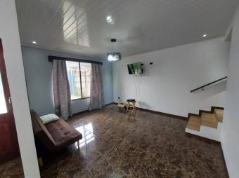 Se vende espaciosa casa con patio y terraza en Grecia Alajuela 25-279 Se vende espaciosa casa con patio y terraza en Grecia Alajuela 25-279