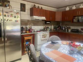 Se vende casa con lote de 1400m2 en Tacares de Grecia 25-1550 Se vende casa con lote de 1400m2 en Tacares de Grecia 25-1550