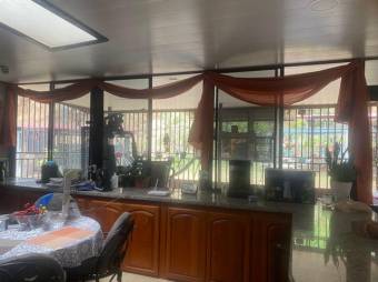 Se vende casa con lote de 1400m2 en Tacares de Grecia 25-1550 Se vende casa con lote de 1400m2 en Tacares de Grecia 25-1550