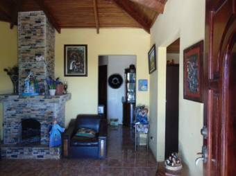 Se vende espaciosa casa con amplio lote en Buena Vista de Barva 23-1445 Se vende espaciosa casa con amplio lote en Buena Vista de Barva 23-1445