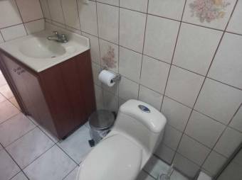 Se vende espaciosa casa con patio en Heredia Centro 24-736 Se vende espaciosa casa con patio en Heredia Centro 24-736