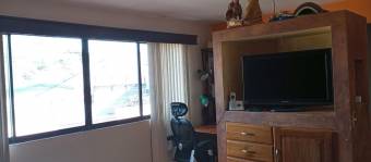 Se vende espaciosa casa con patio en San Francisco Heredia 24-582 Se vende espaciosa casa con patio en San Francisco Heredia 24-582