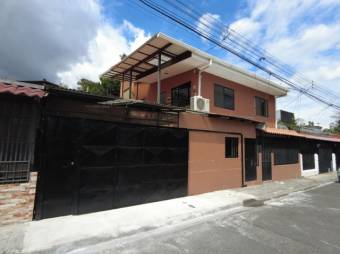 Se vende casa con 2 apartamentos para inversión en Santo Tomas Heredia 23-2209