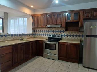 Se vende espaciosa casa para inversión en Ciudad Colón San José 25-1288 Se vende espaciosa casa para inversión en Ciudad Colón San José 25-1288