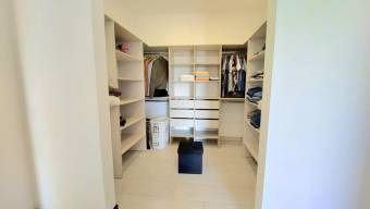 Se alquila lujosa casa con terraza en Grecia de Alajuela 25-1316