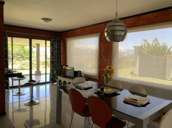 Se alquila moderna casa en condominio de San Ramon Alajuela 23-2847