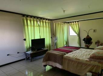 Se alquila moderna casa en condominio de San Ramon Alajuela 23-2847