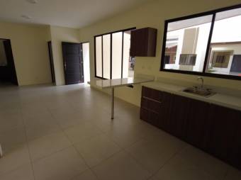 Se vende espaciosa casa con patio en San Rafael Heredia 26-137 Se vende espaciosa casa con patio en San Rafael Heredia 26-137