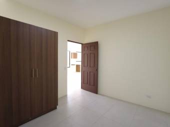 Se vende espaciosa casa con patio en San Rafael Heredia 26-137 Se vende espaciosa casa con patio en San Rafael Heredia 26-137