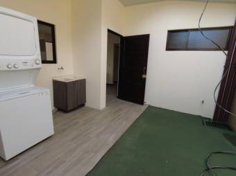 Se vende moderna casa con patio en San Rafael de Heredia 25 Se vende moderna casa con patio en San Rafael de Heredia 25