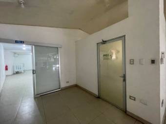 Se vende espacioso local para inversión en San Vicente Heredia 26-161 , ₡ 100,000,000, 2, Heredia, Santo Domingo Se vende espacioso local para inversión en San Vicente Heredia 26-161 , ₡ 100,000,000, 2, Heredia, Santo Domingo